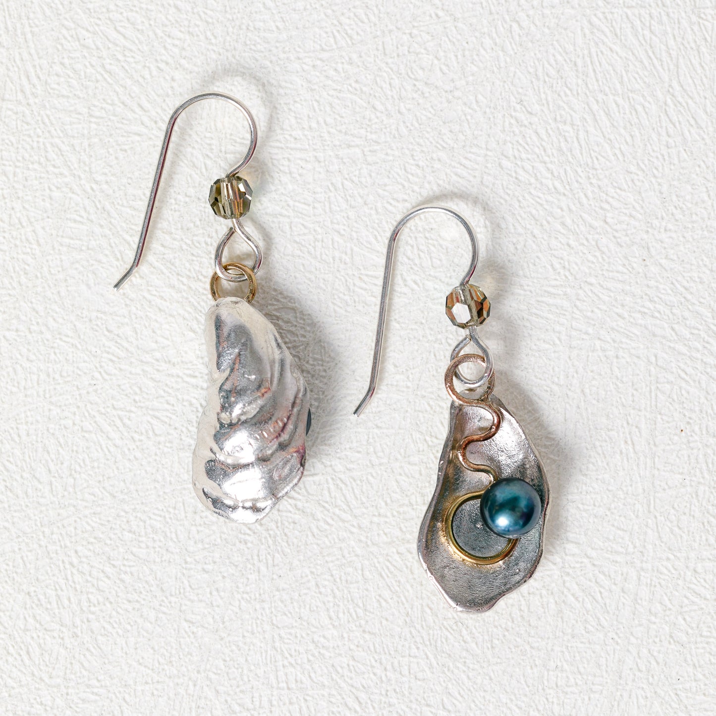 Oyster Dangle Earrings – Sterling Silver & Dark Pearl