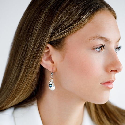 Oyster Dangle Earrings – Sterling Silver & Dark Pearl