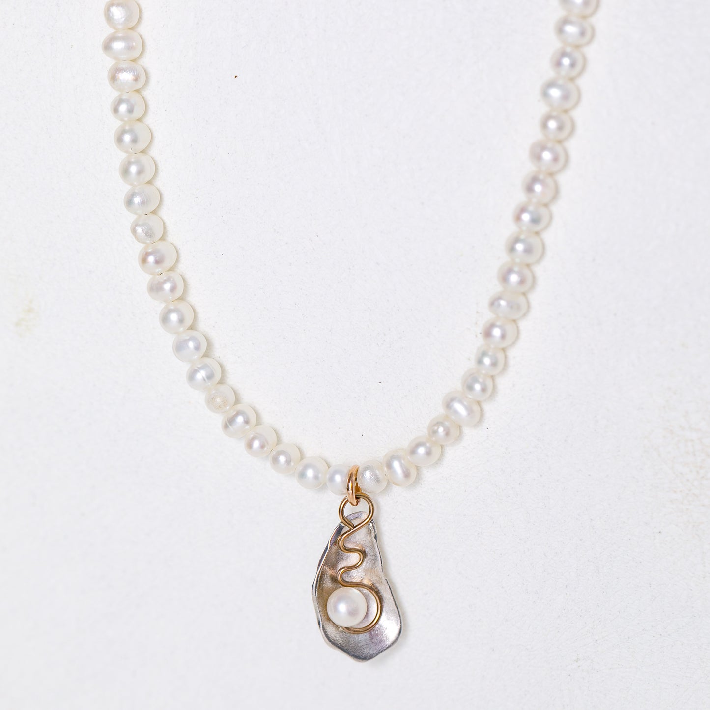 Small Oyster Necklace with Freshwater Pearl