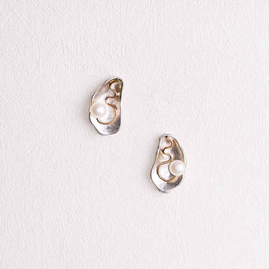 Oyster Post Earrings – Sterling Silver & Pearl