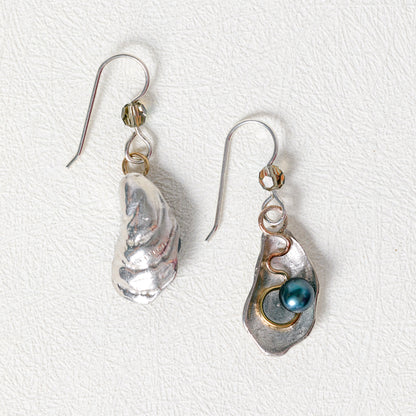 Oyster Dangle Earrings – Sterling Silver & Dark Pearl
