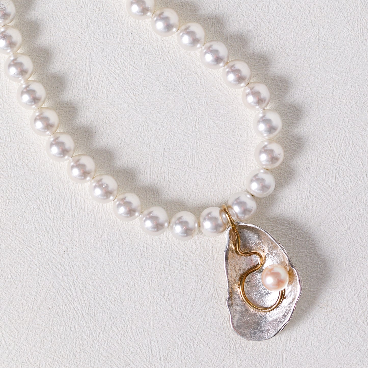 Large Oyster Necklace with Freshwater Pearl