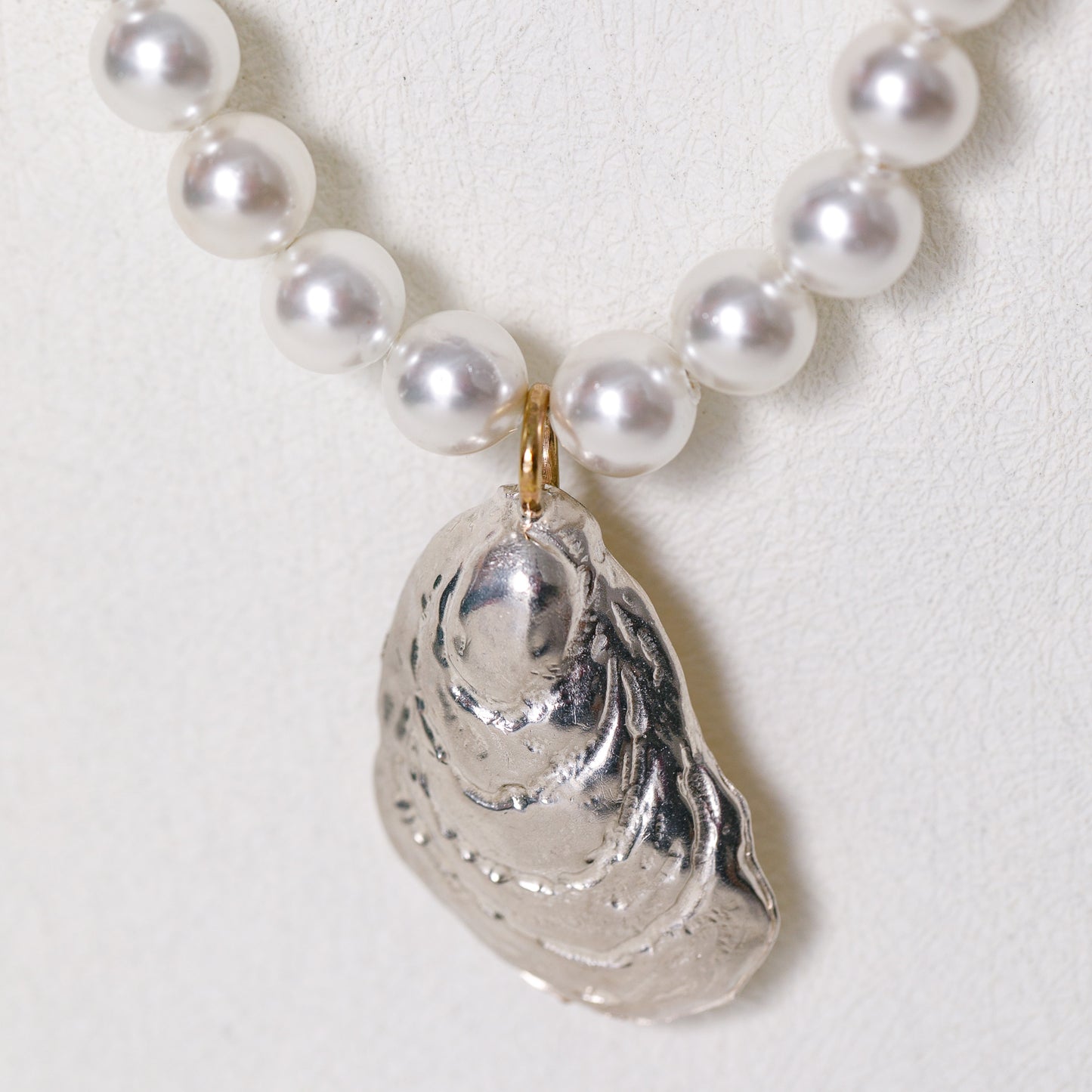 Large Oyster Necklace with Freshwater Pearl