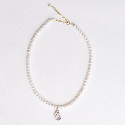 Small Oyster Necklace with Freshwater Pearl