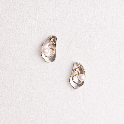 Oyster Post Earrings – Sterling Silver & Pearl