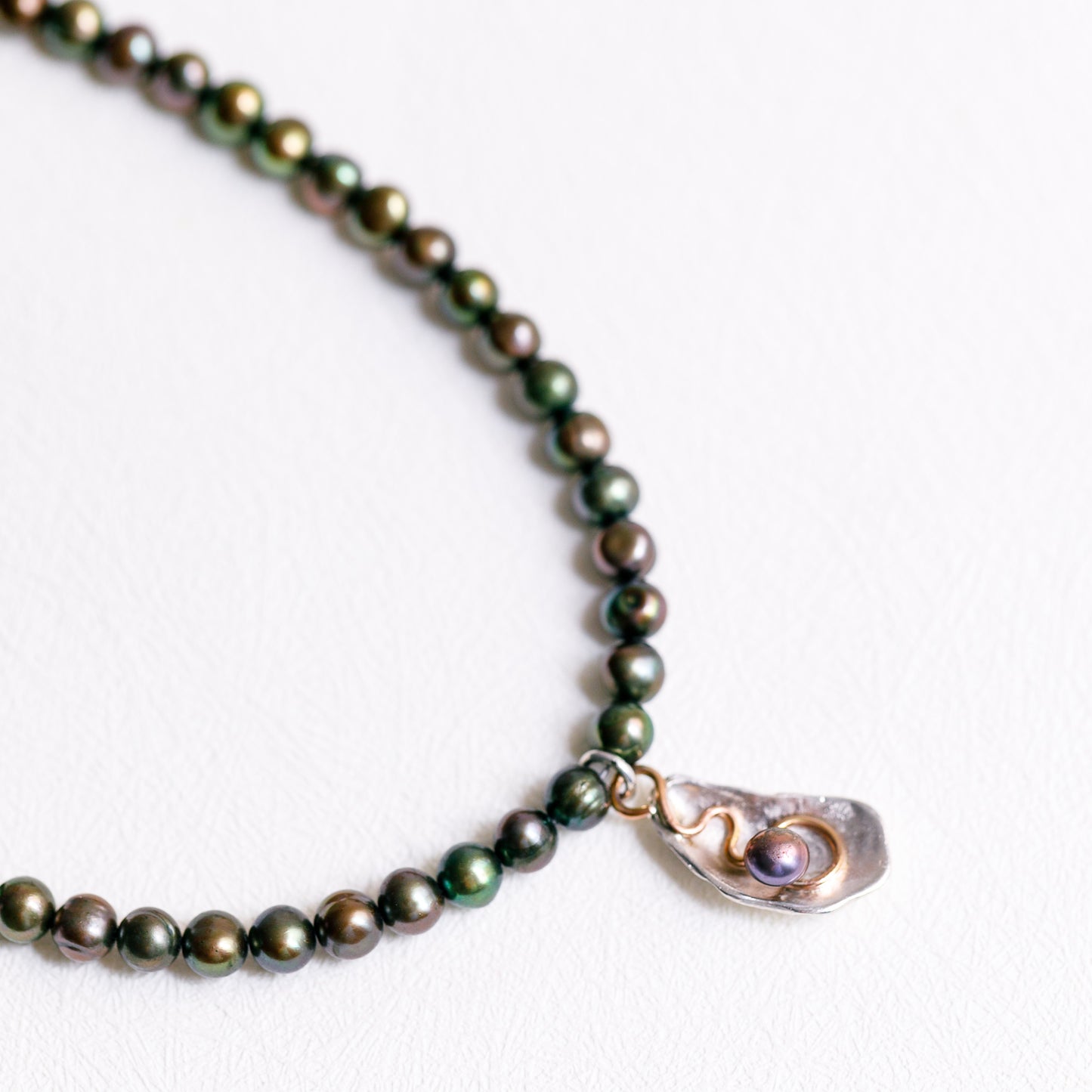 Small Oyster Necklace with Dark Freshwater Pearl